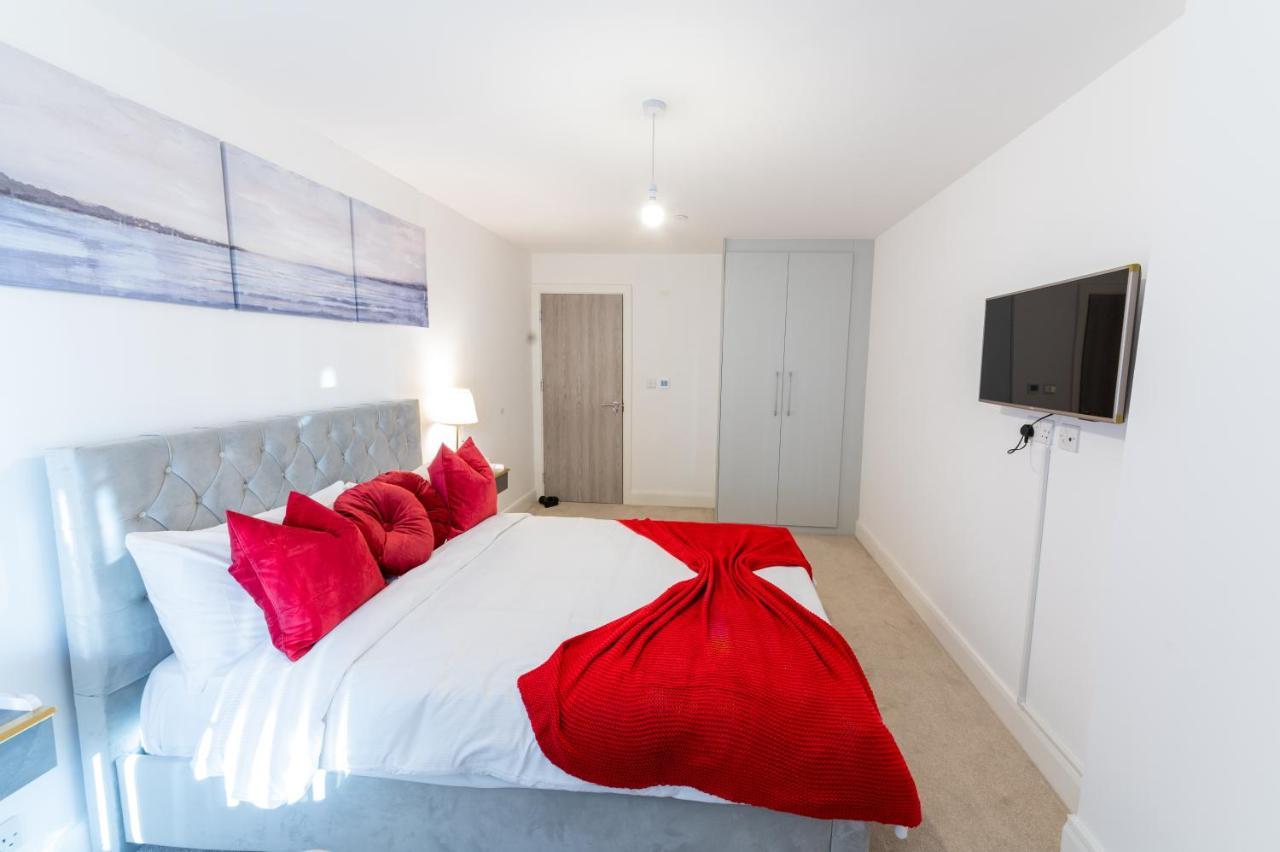 Luxury 2 Bedrooms - 2 Bathrooms - F5 *