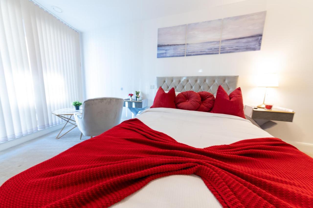 Apartamento Luxury 2 Bedrooms - 2 Bathrooms - F5 *