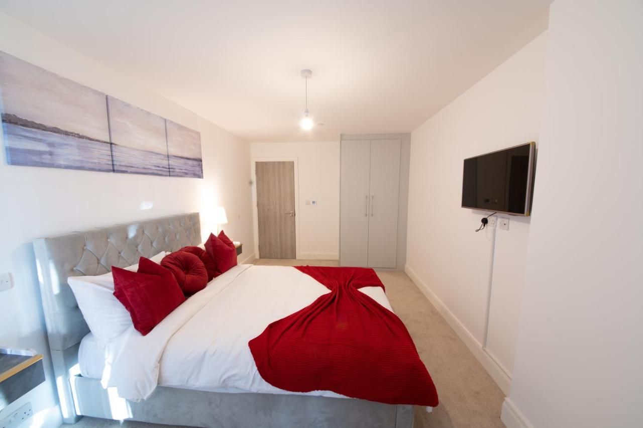 Apartamento Luxury 2 Bedrooms - 2 Bathrooms - F5 *
