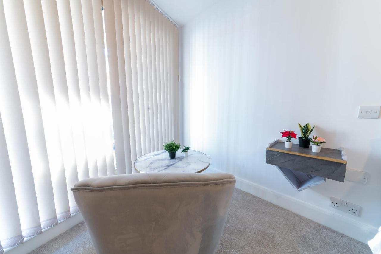 Luxury 2 Bedrooms - 2 Bathrooms - F5