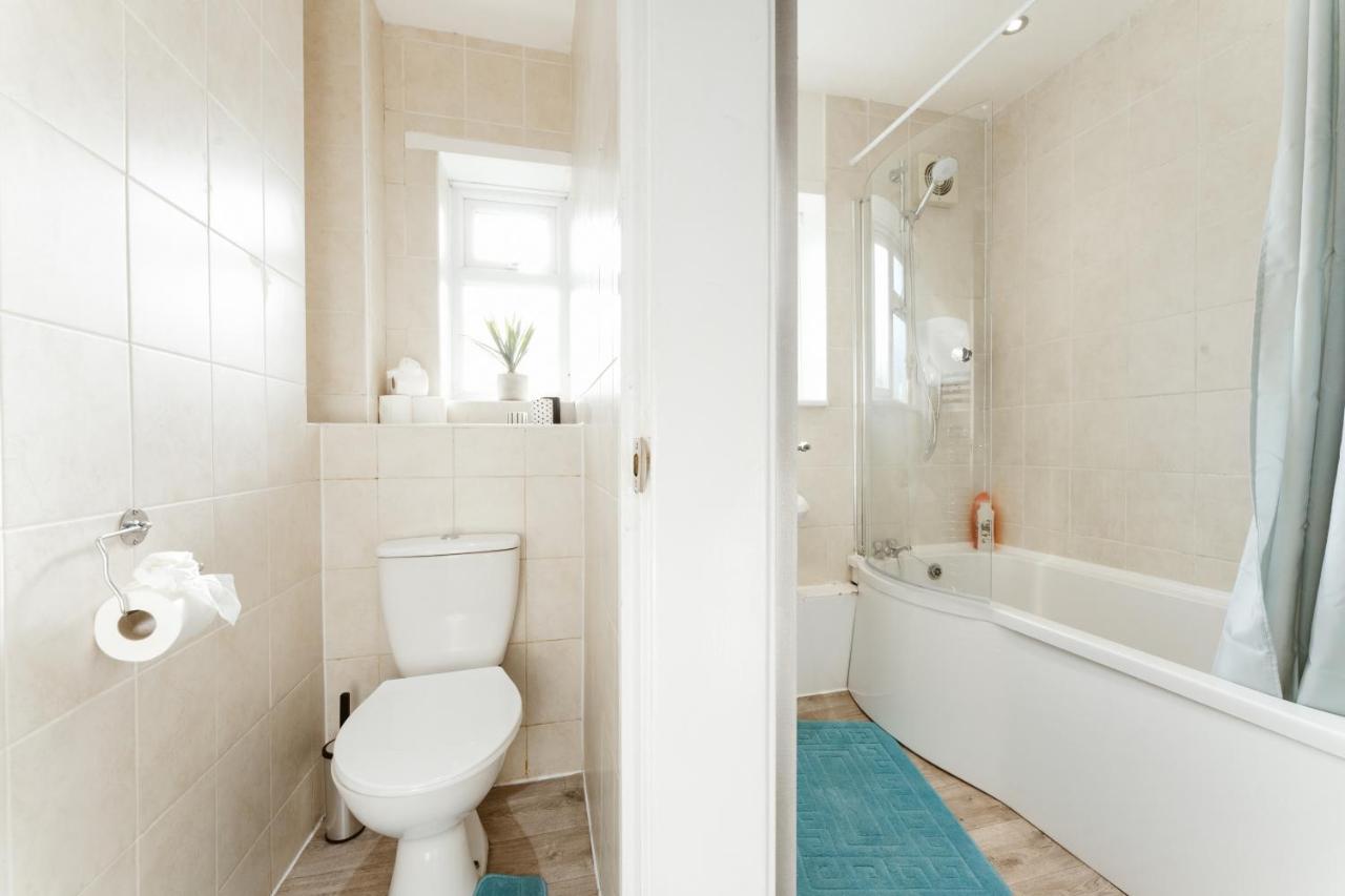 Gasthof Stepney Beds To 24 *
