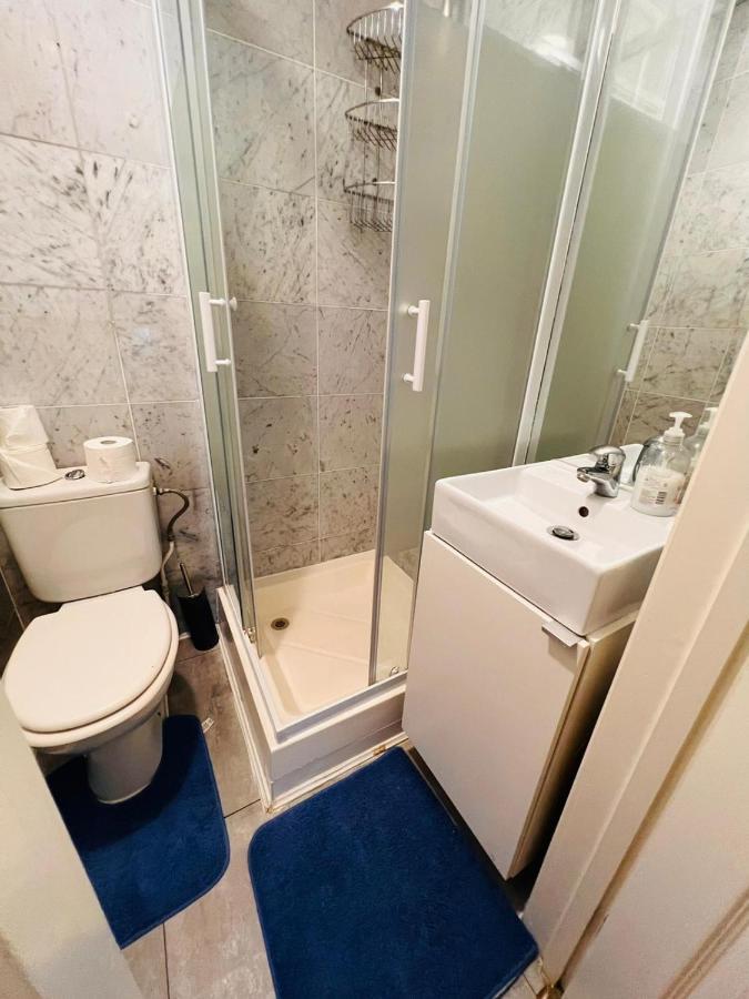 F12- Spacious 2nd Floor Flat Fits 3 Near Paddington Appartement *