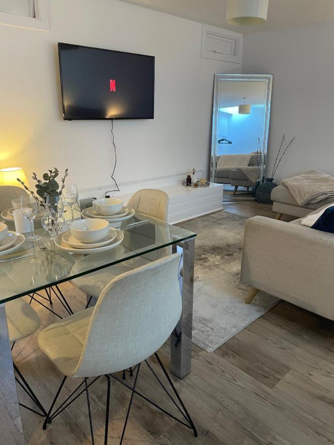 Modern In Popular South Kensington Location Apartamento