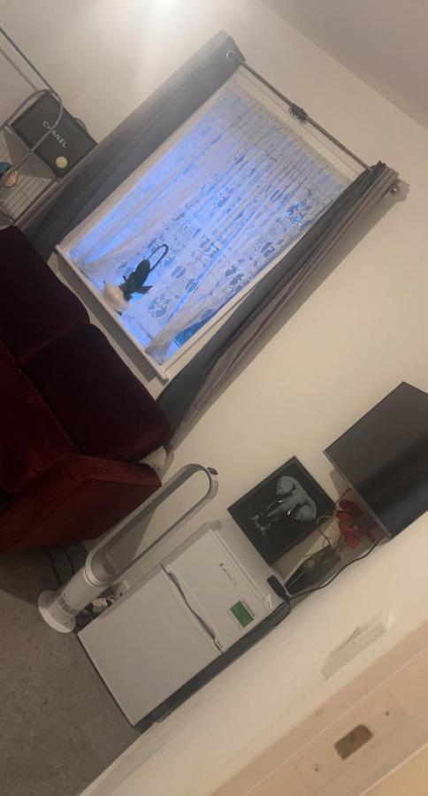 Spacious Double In Prime Location *