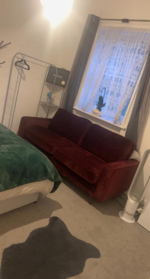 Spacious Double In Prime Location Quarto em Acomodações Particulares Londres