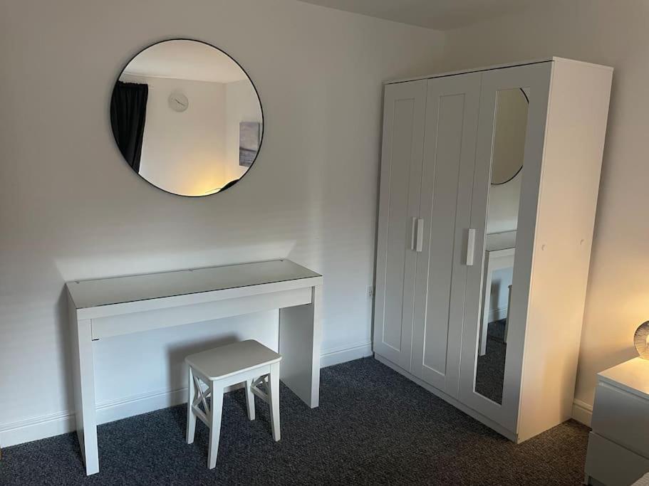 Flamingo Woolwich Free Parking And Wi-fi Apartamento Londres