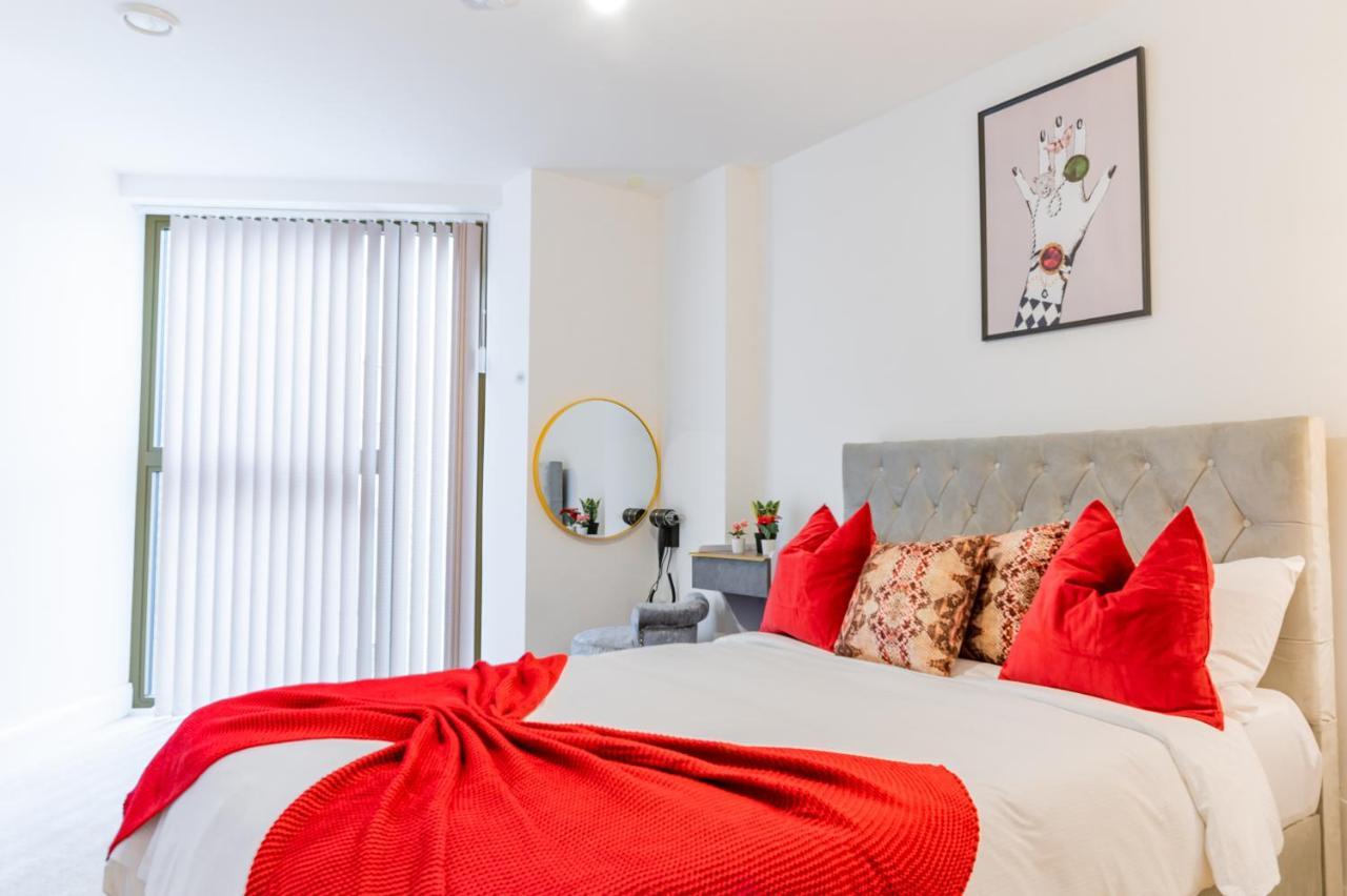 Luxury 2 Bedrooms - 2 Bathrooms - F5 *