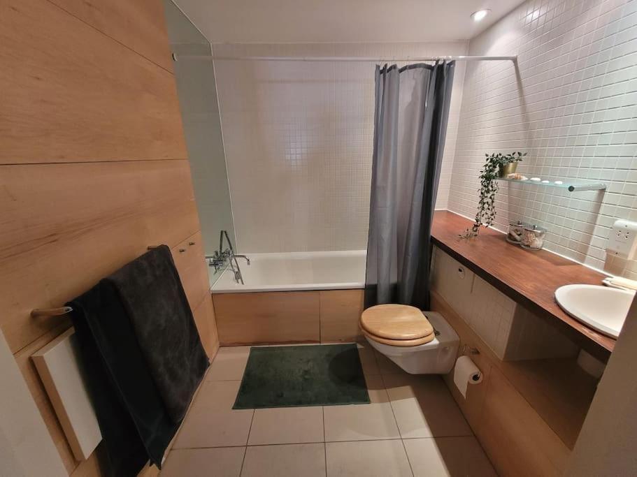 Stunning 3 Double Bedroom In Greenwich Near O2 London