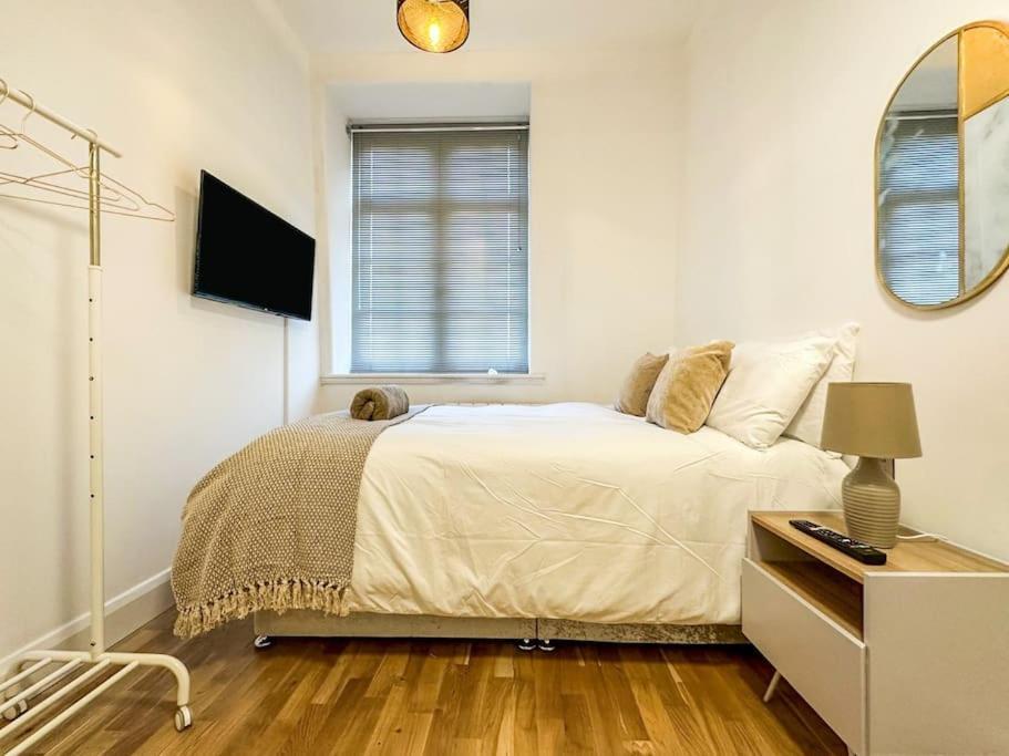 Newly Refurbished Luxury 3 Bedroom Appartement Londres