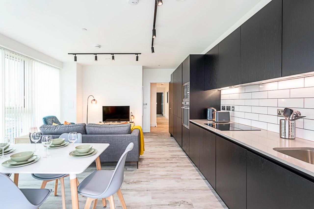 Icon Tower Flat I North Acton Appartement *