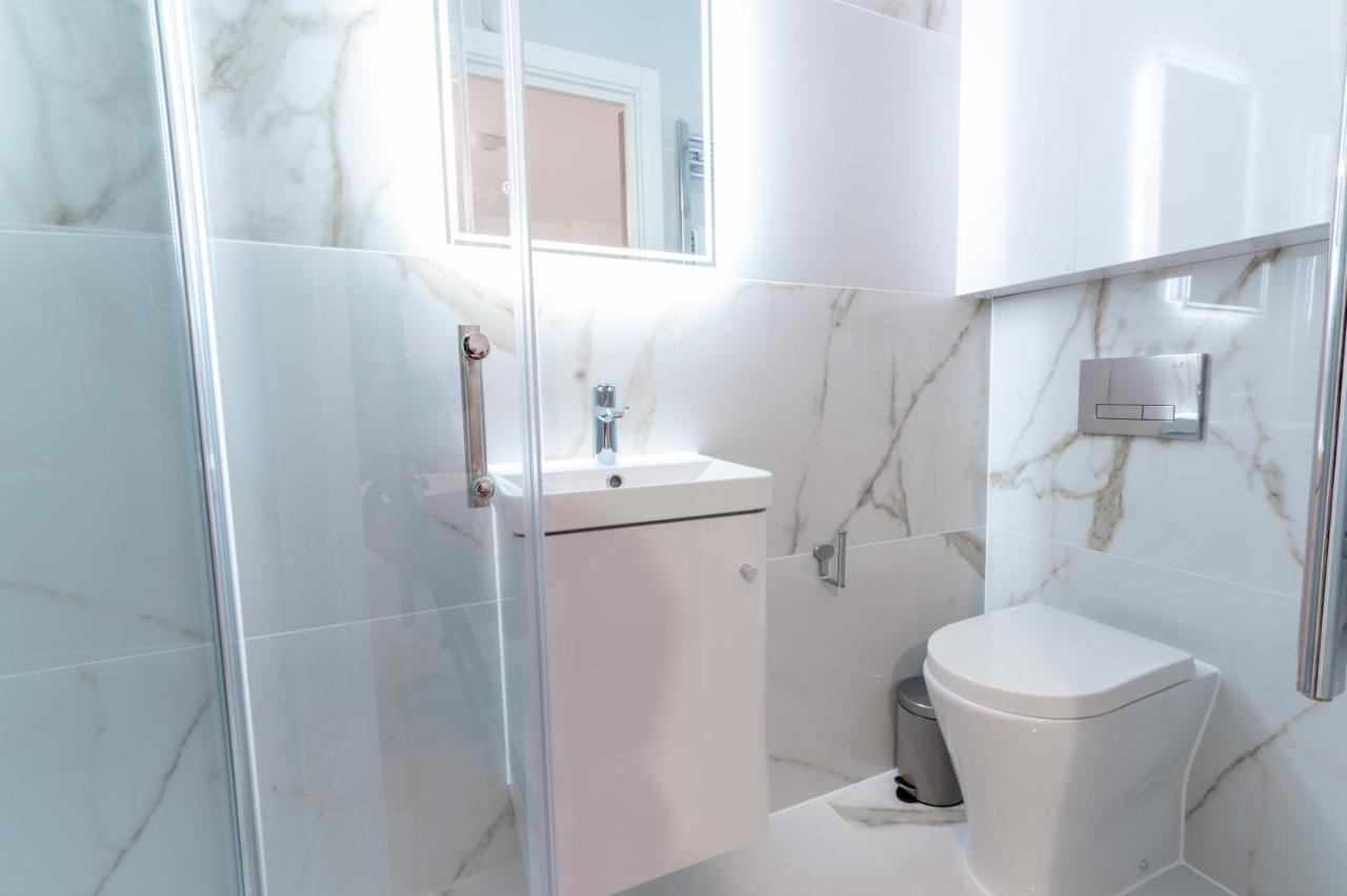 Apartamento Luxury 2 Bedrooms - 2 Bathrooms - F5 Londres