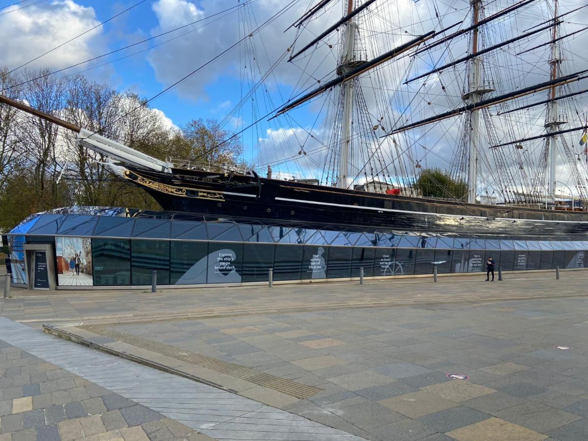 2-bedroom Flat In Cutty-sark, Greenwich ! * London