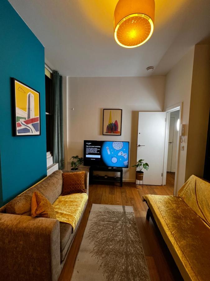 Apartment Luxury 2 Bed Flat 2 Min From Station Nearby Other 4 Stations *