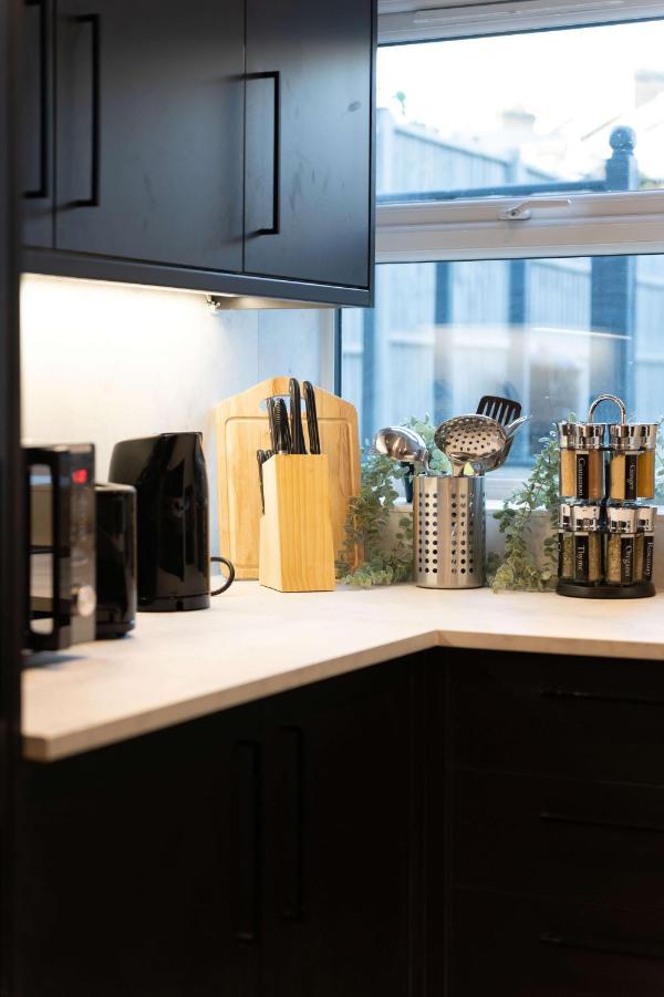 Stunning 3 Bed 3 Bath Townhouse Apartamento *