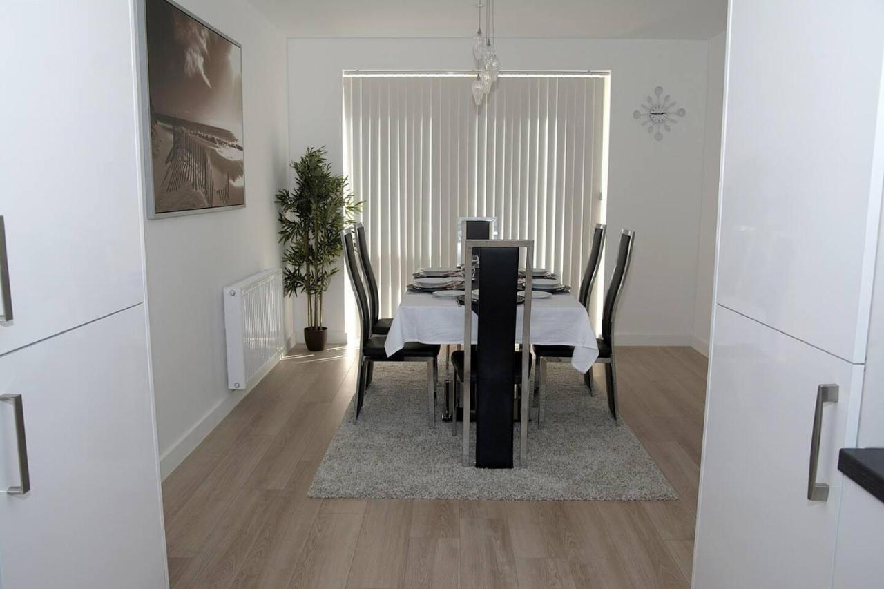 Holiday home East - Sleeps 6 - Pets Allowed London