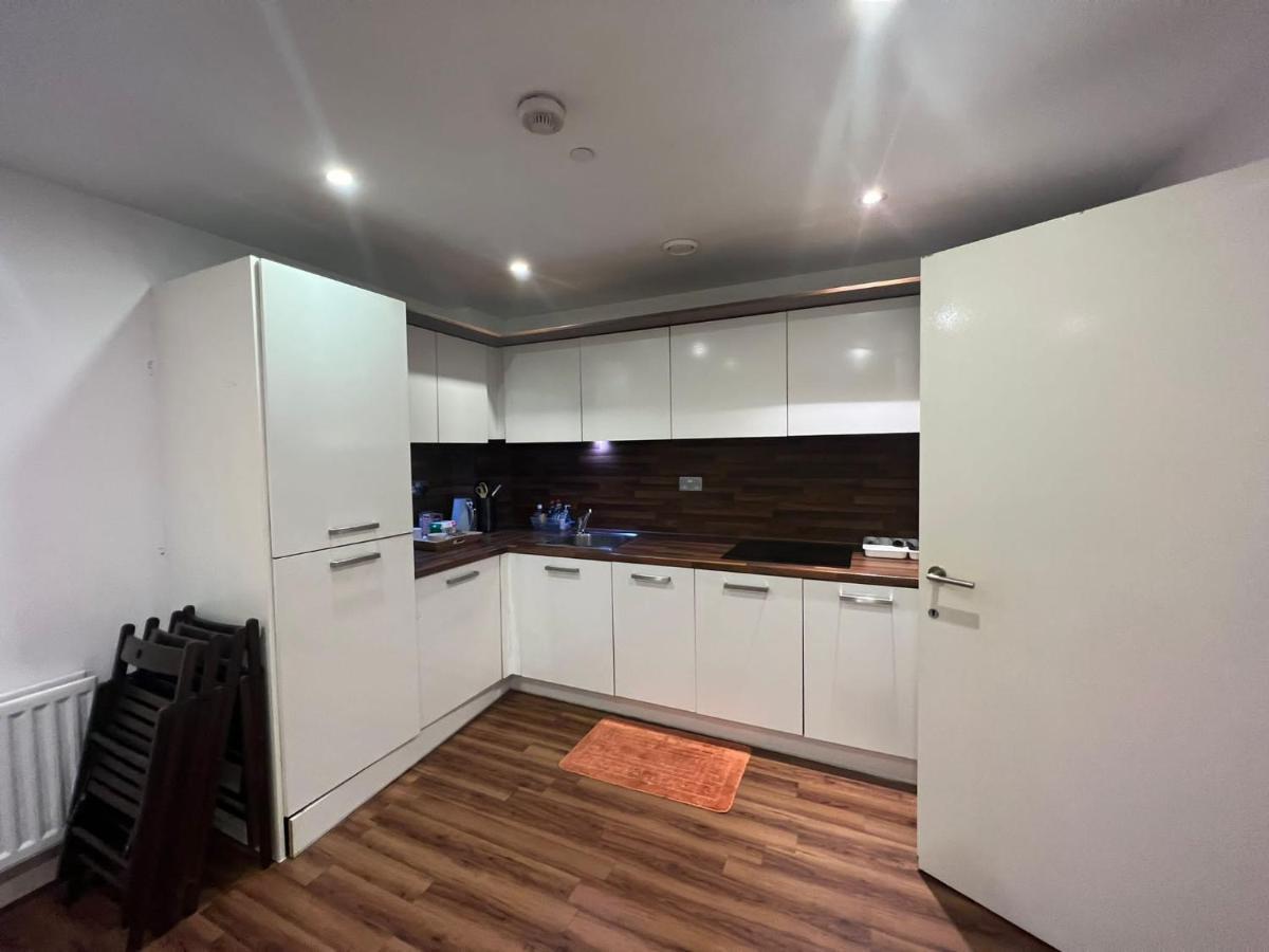 Lovely Luxury 1-bed In Wembley Apartamento *
