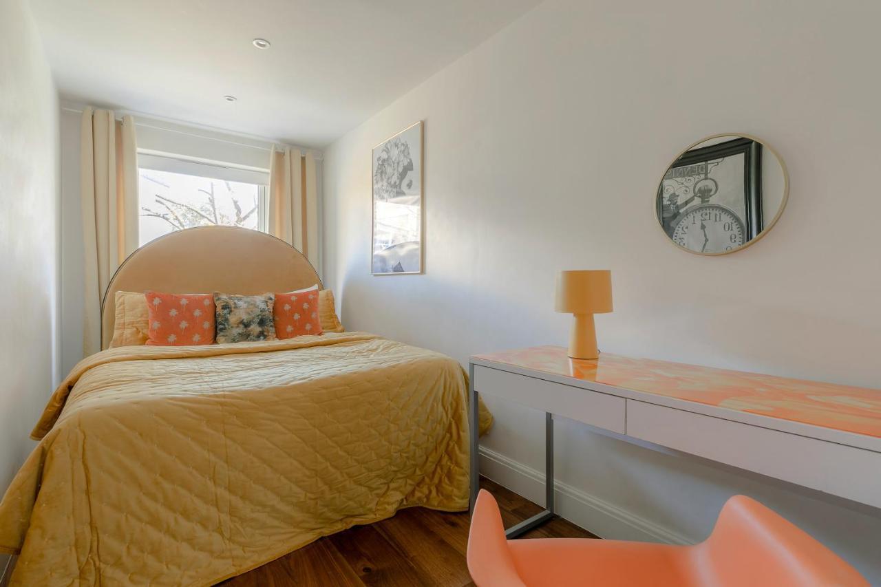 Notting Hill & Hyde Park Exclusive West-end Serene Designer Family 5bed4bath Apartment