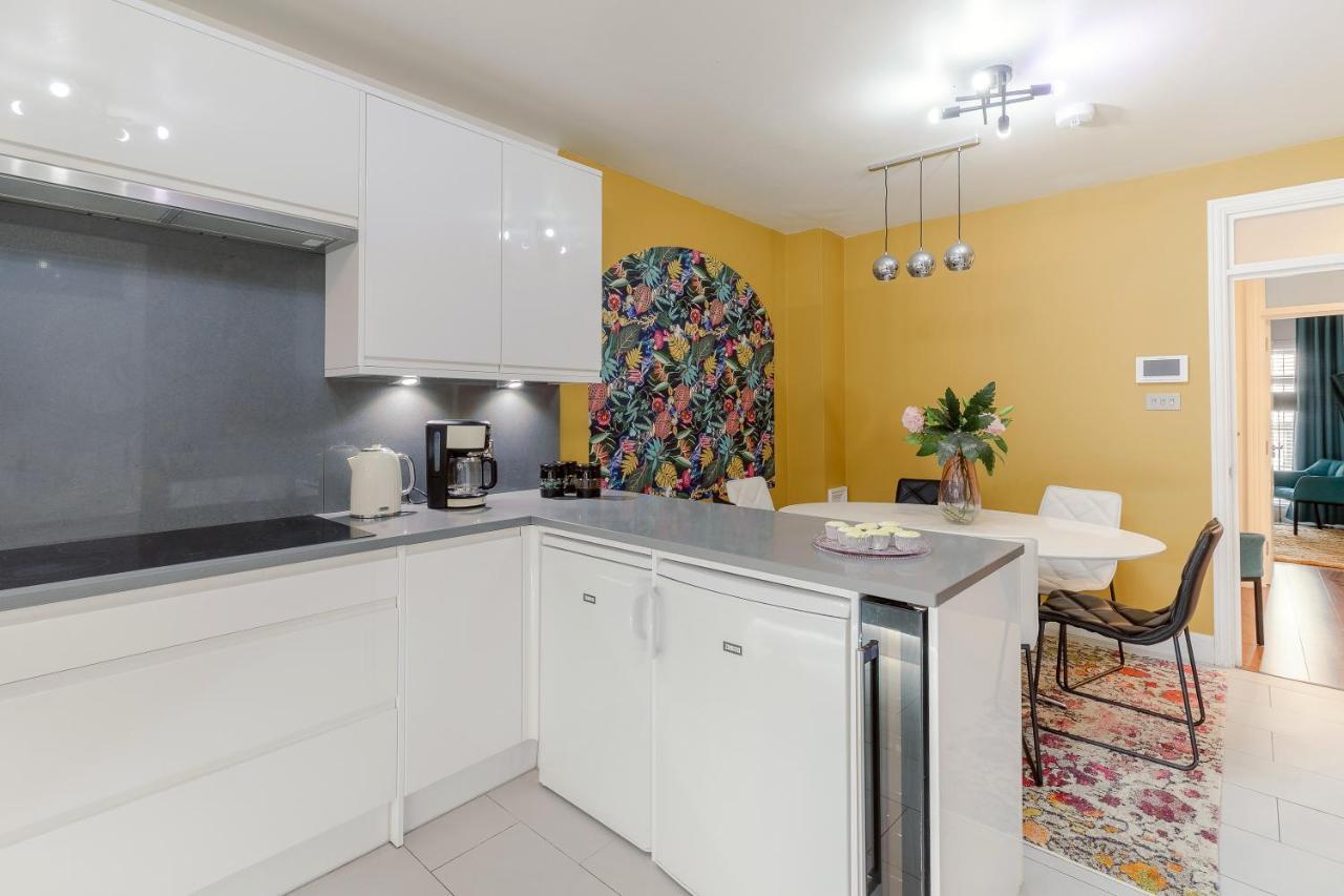 Notting Hill & Hyde Park Exclusive West-end Serene Designer Family 5bed4bath Apartment London
