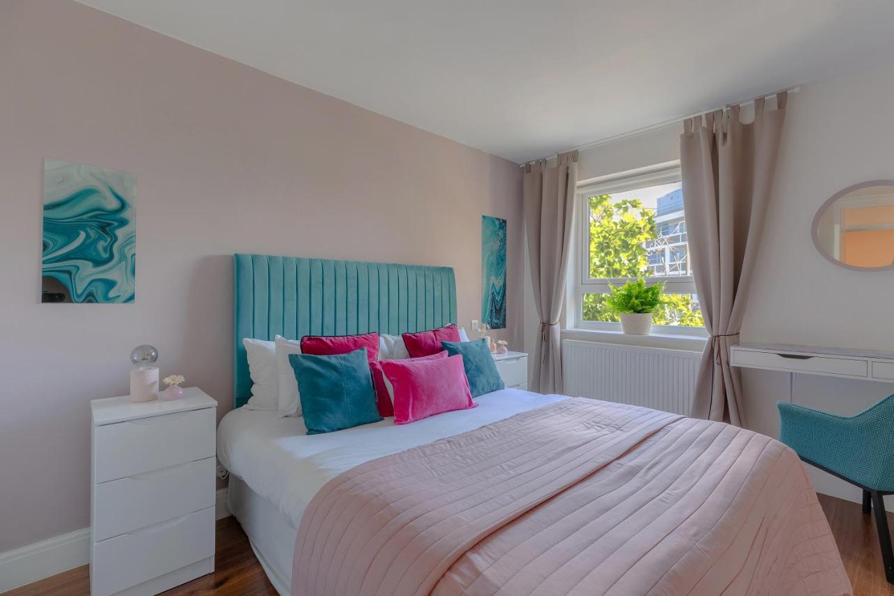 Notting Hill & Hyde Park Exclusive West-end Serene Designer Family 5bed4bath Apartment *