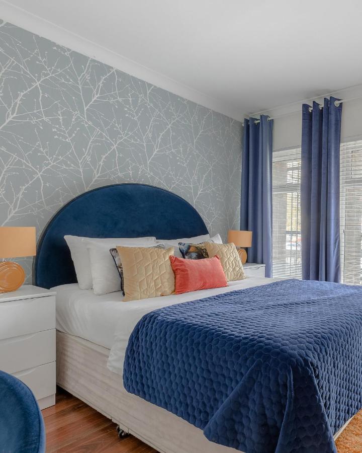 Notting Hill & Hyde Park Exclusive West-end Serene Designer Family 5bed4bath Apartamento Londres