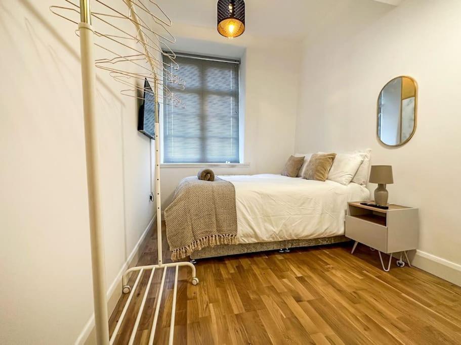Newly Refurbished Luxury 3 Bedroom