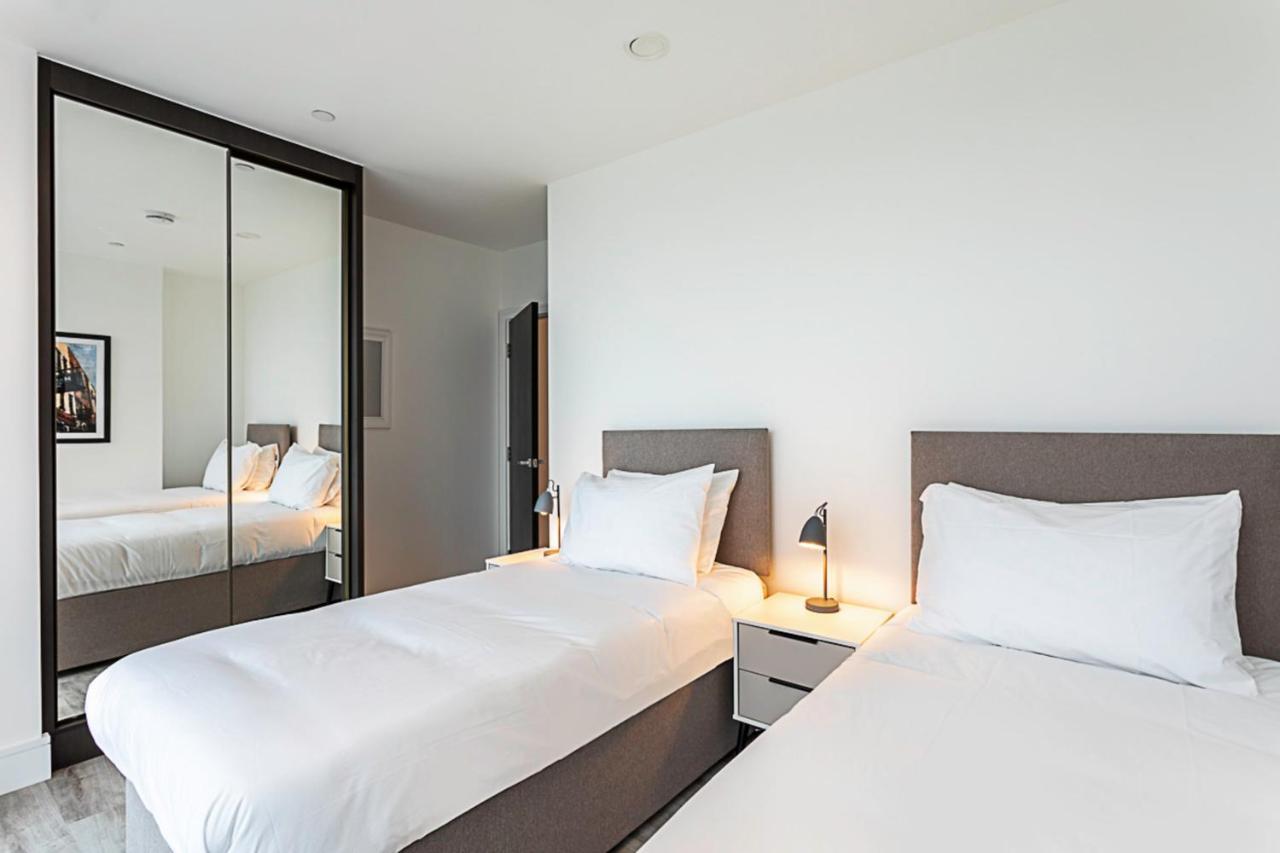 Icon Tower Flat I North Acton * Londres