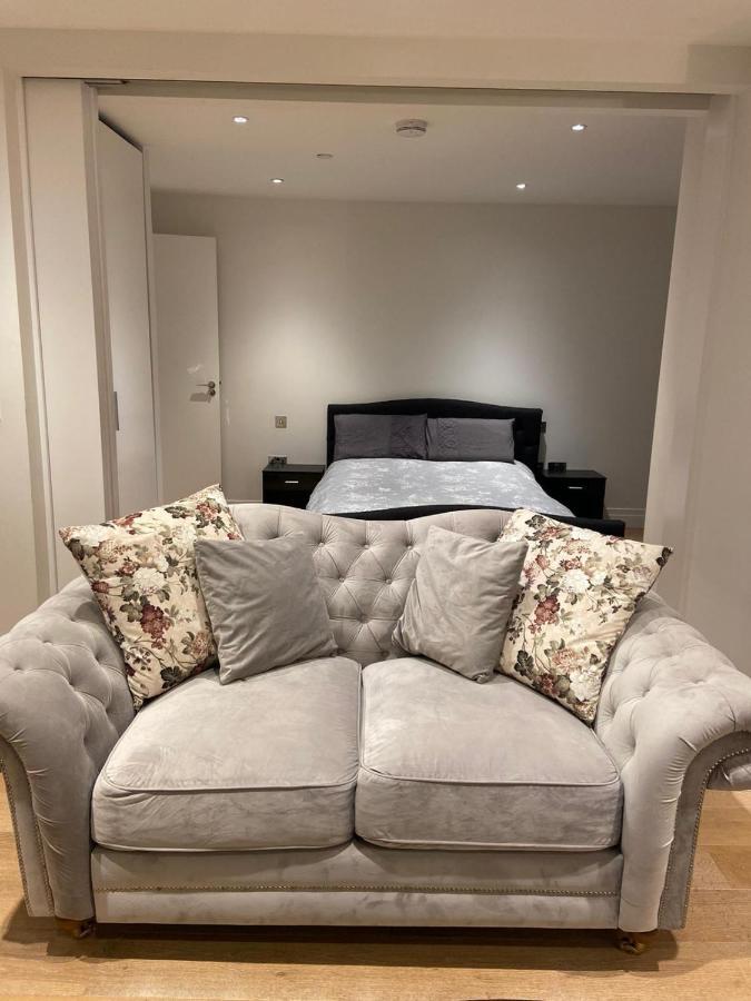 1 Bed Flat In Vauxhall Next To Battersea * Londres