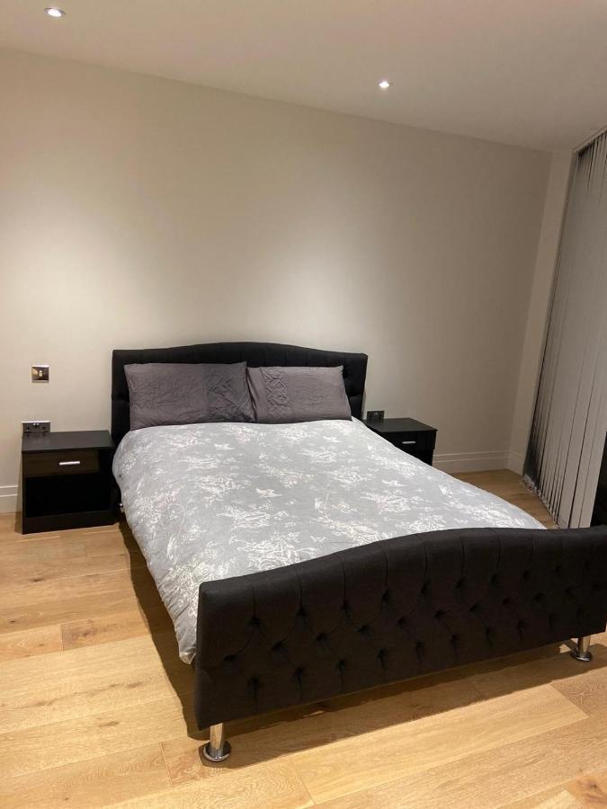 1 Bed Flat In Vauxhall Next To Battersea * Londres