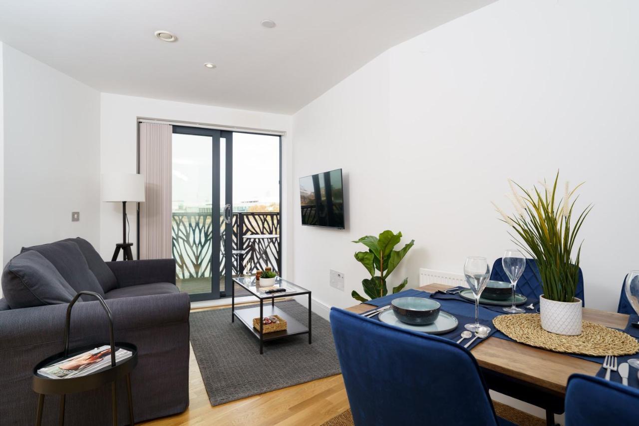 1 Bed Flat Near Canary Wharf, O2 Apartamento Londres