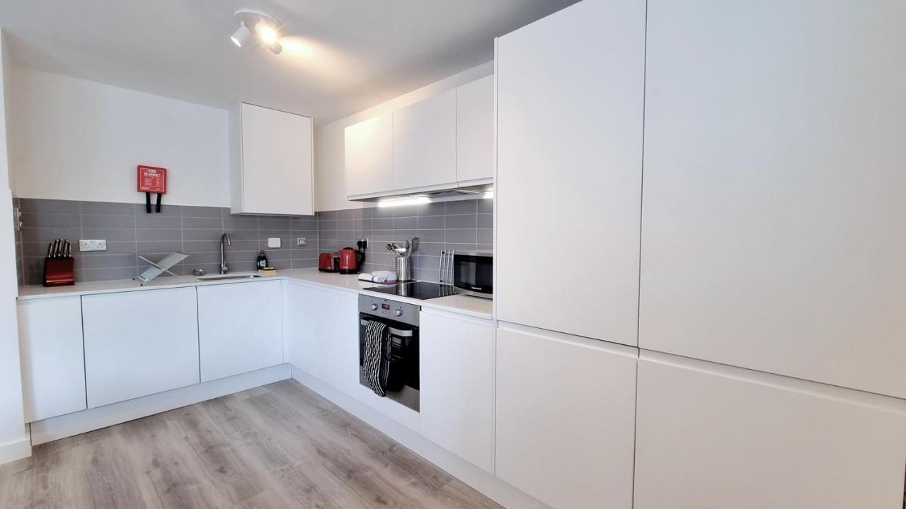 Roomspace Serviced - Kew Bridge Court Appartement