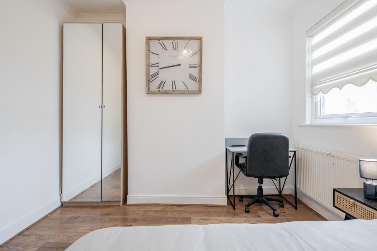 Apartamento Entire Lovely Family With Parking, Wifi, Netflix, Self Check-in *