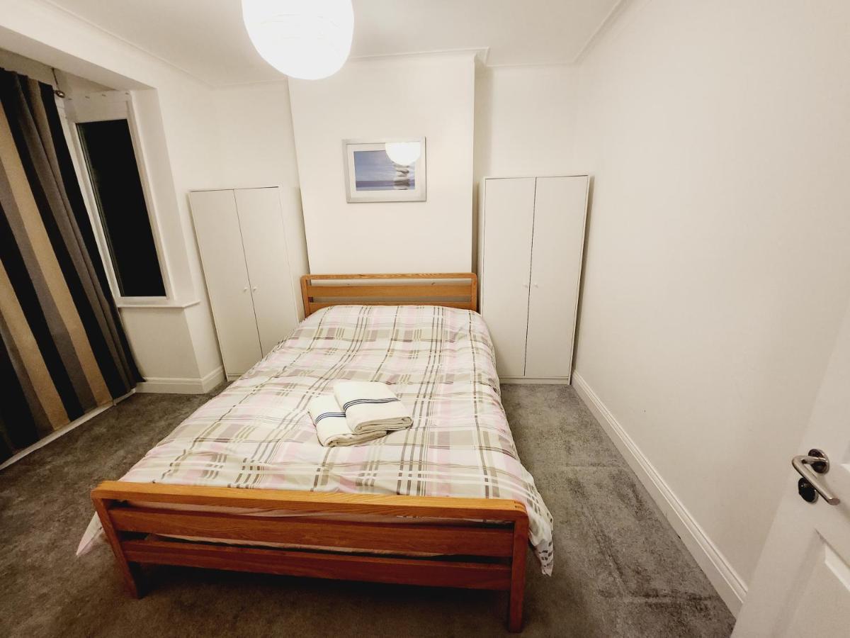 Farm stay Guest London