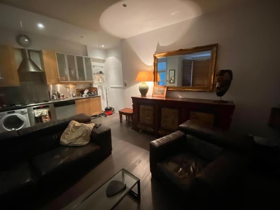 Large Flat In Kensington Apartamento