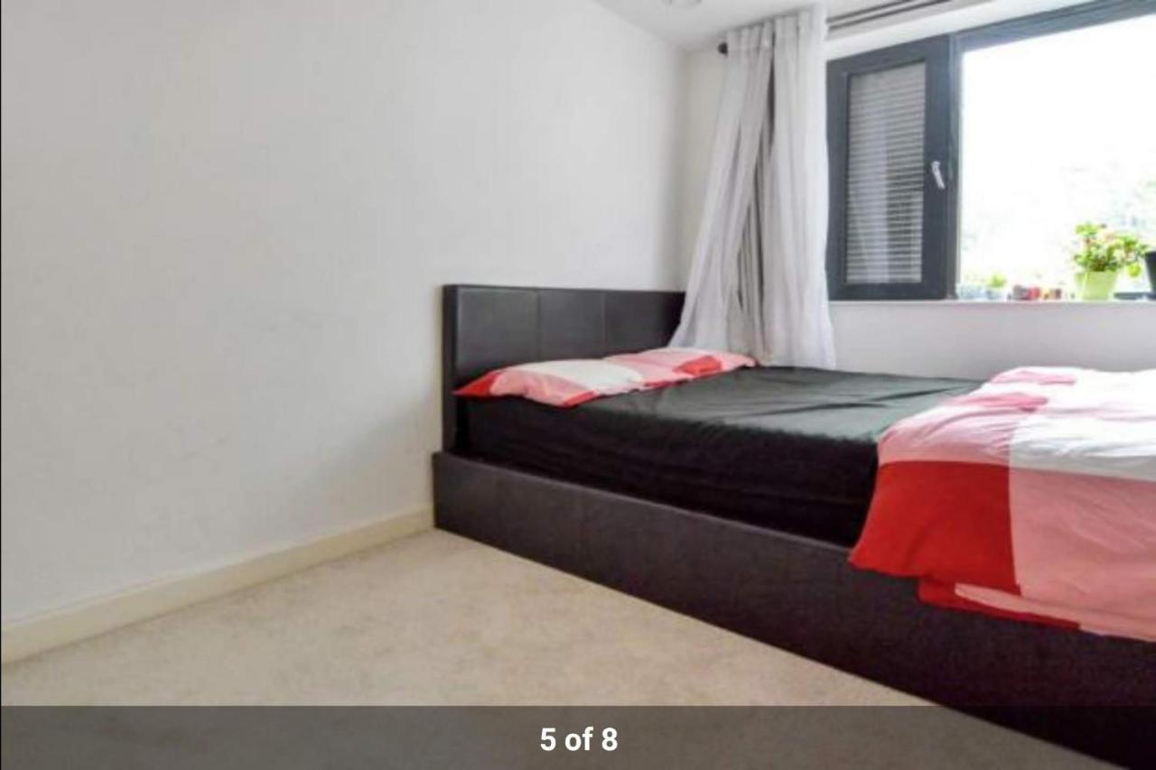 Newly Refurbished - Entire 4 Bedroom Private House With Kitchen, Living & Private Garden - 1 Cape House London, Within 30 Mins From London, Bridge & Canary Wharf Londres