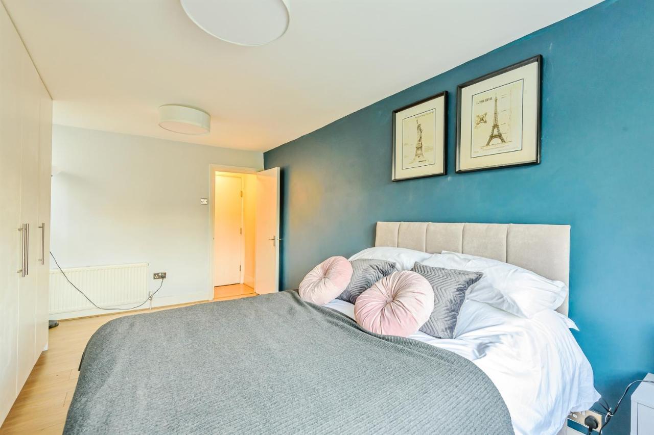 Homely 1-bed In Vibrant Zone 3 Apartamento *