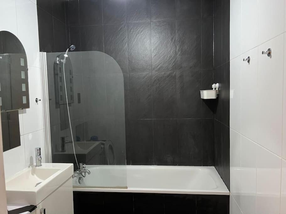 Cosy Entire In Whitechapel/commercial Rd Apartment