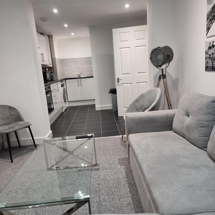Classic 2 Bed In Oldkent Road Appartement *
