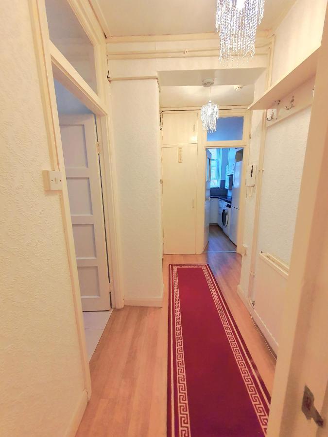 Nearby The Eye & Big Ben, 2 Large Double Bedrooms * Londres