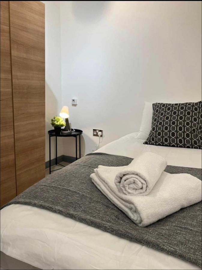 New Build 5 Bedroom In Hackney. Central Apartamento *