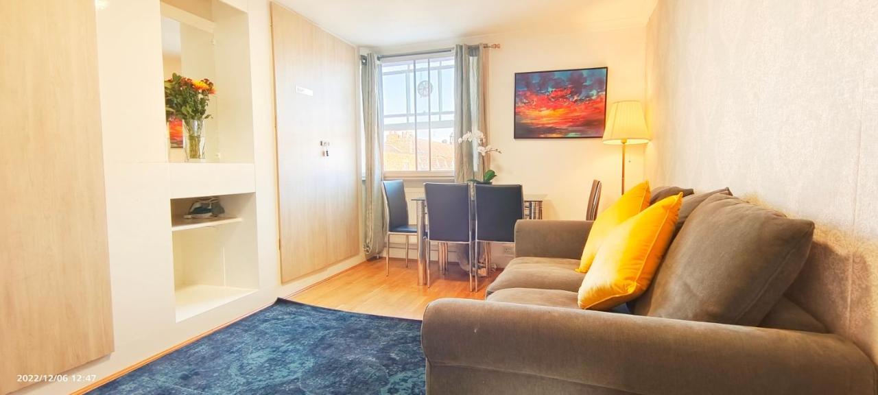 Bluebell 3 At Regent's Park Apartment London