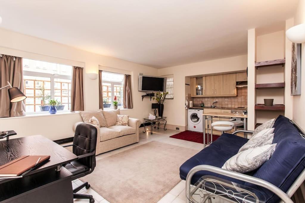 Awesome In The Heart Of Camden Town Apartment