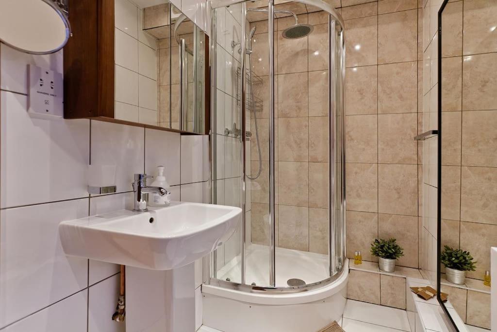 Whole House In Camden Town Apartamento Londres