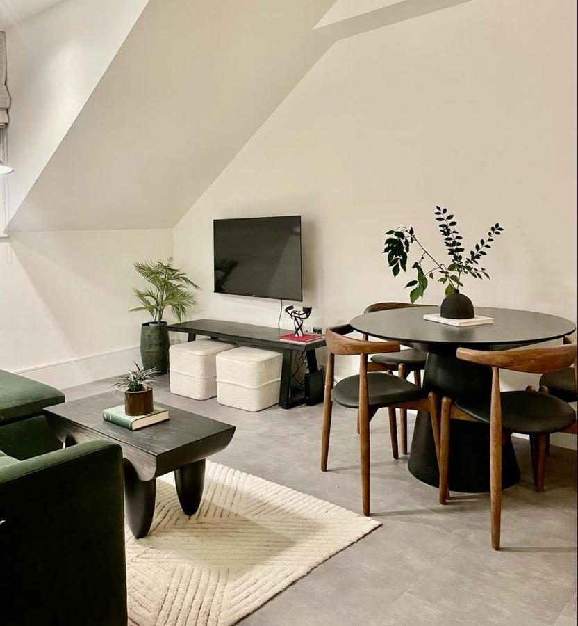 Appartement 2 Bedroom Penthouse *