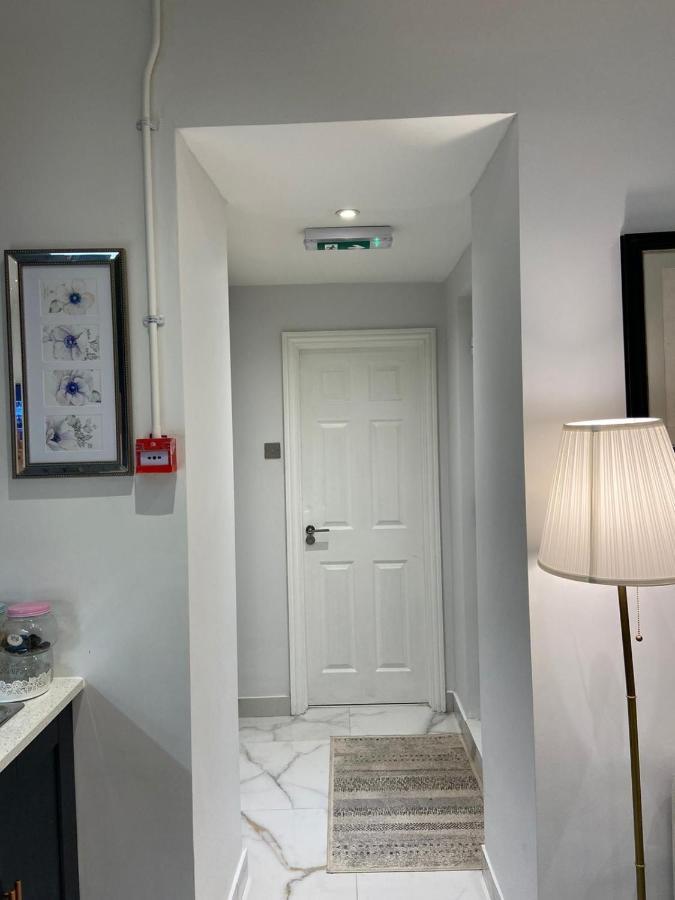 Elegant 2 Bed Flat In Chiswick Apartamento