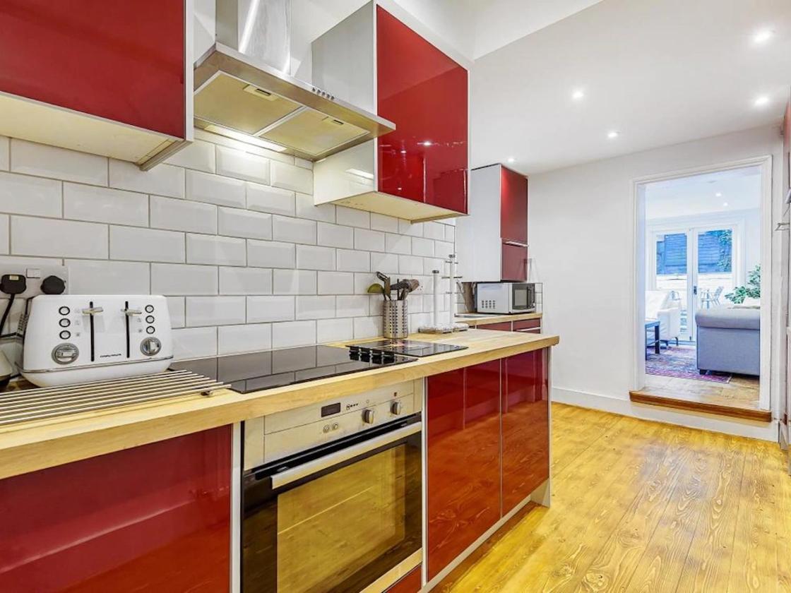 Sunny, 2bed 2bath, Garden Near Hyde Park