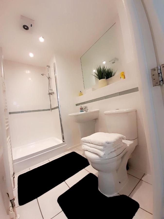 Apartamento Docklands 2 Bedroom 2 Bath Londres