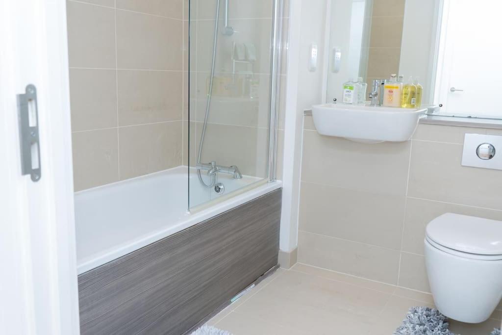 1 Bed Luxury Comfortable Apt