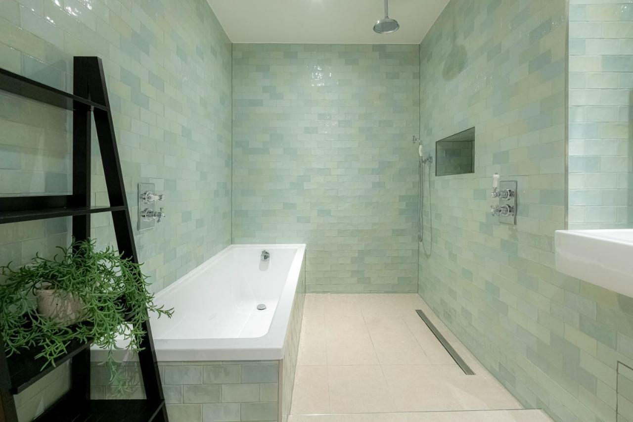 Three Bedroom Near Brick Lane By Belvilla Apartamento