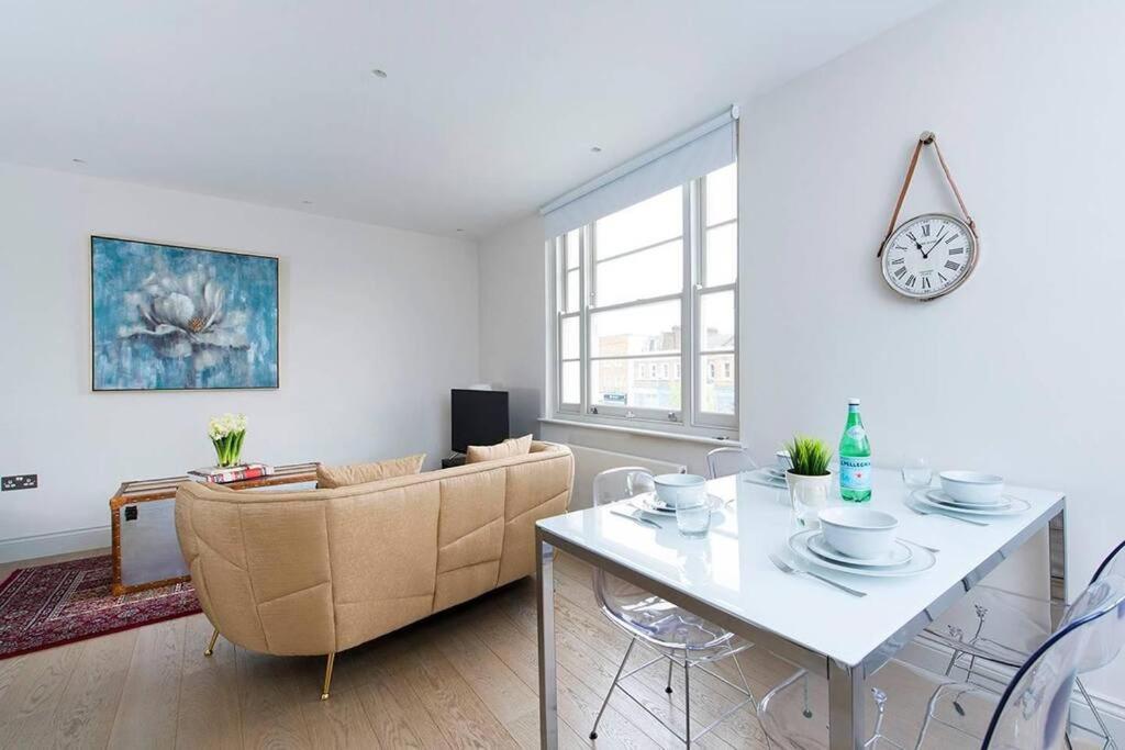 Recently Redecorated Spacious And Modern 1br Flat In West Apartamento *