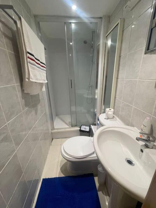 Private And Quiet One-bedroom Flat Perfect For A Seasonal Getaway!